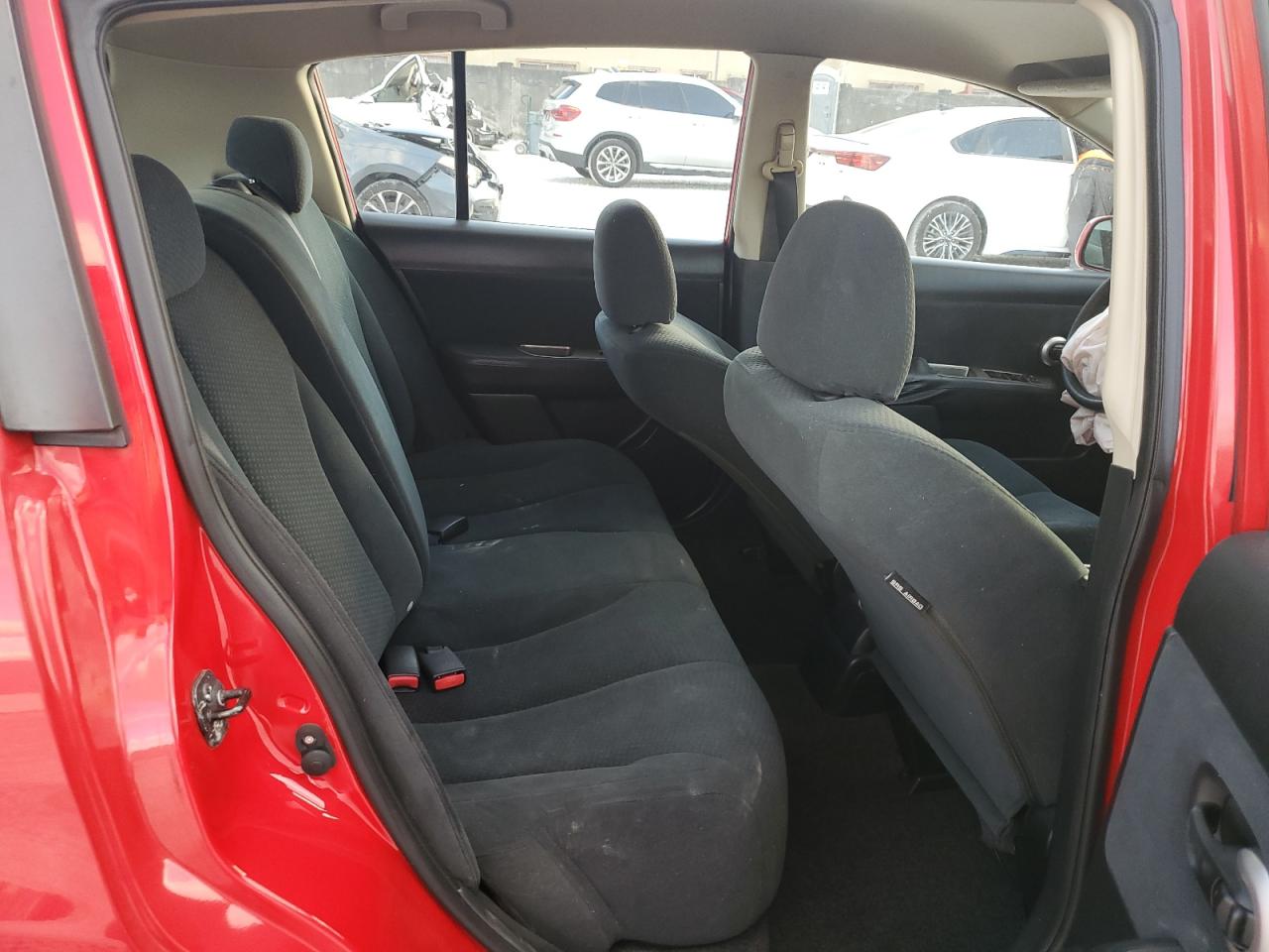 2010 Nissan Versa - Image 10