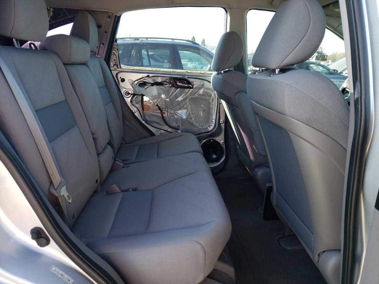 2010 Honda CR-V - Image 11