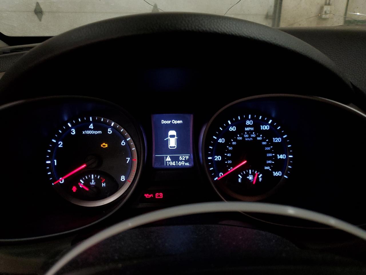 2013 Hyundai Santa Fe - Image 9
