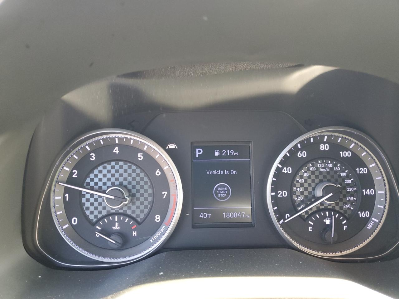 2019 Hyundai Elantra - Image 9