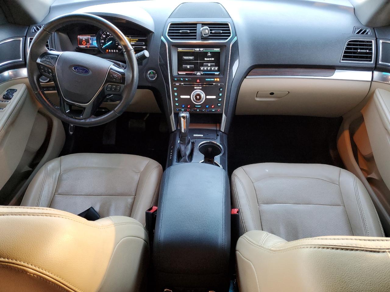 2016 Ford Explorer - Image 8