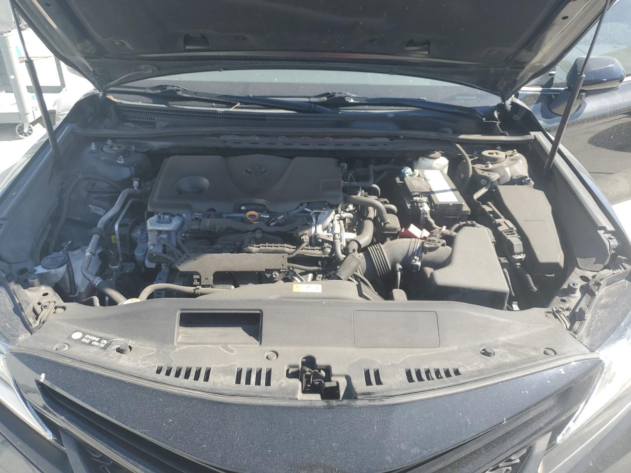 2020 Toyota Camry - Image 11