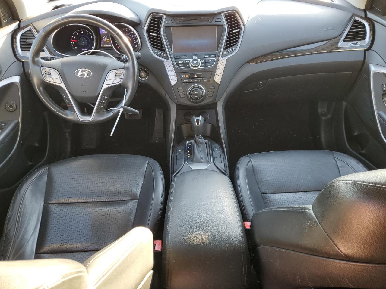 2013 Hyundai Santa Fe - Image 8
