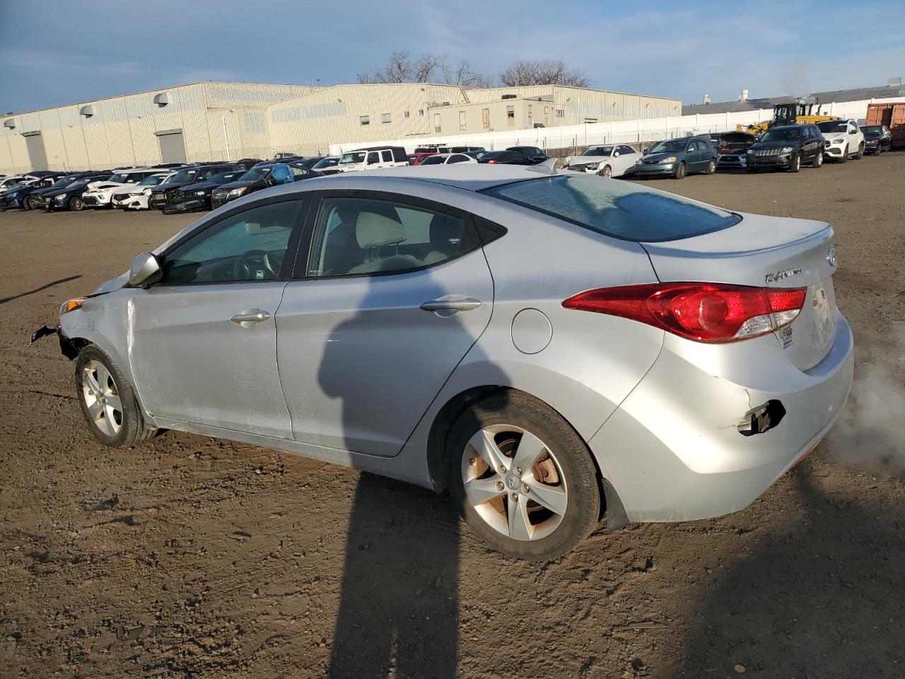 2013 Hyundai Elantra - Image 2