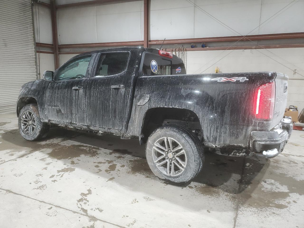 2022 Chevrolet Colorado - Image 2
