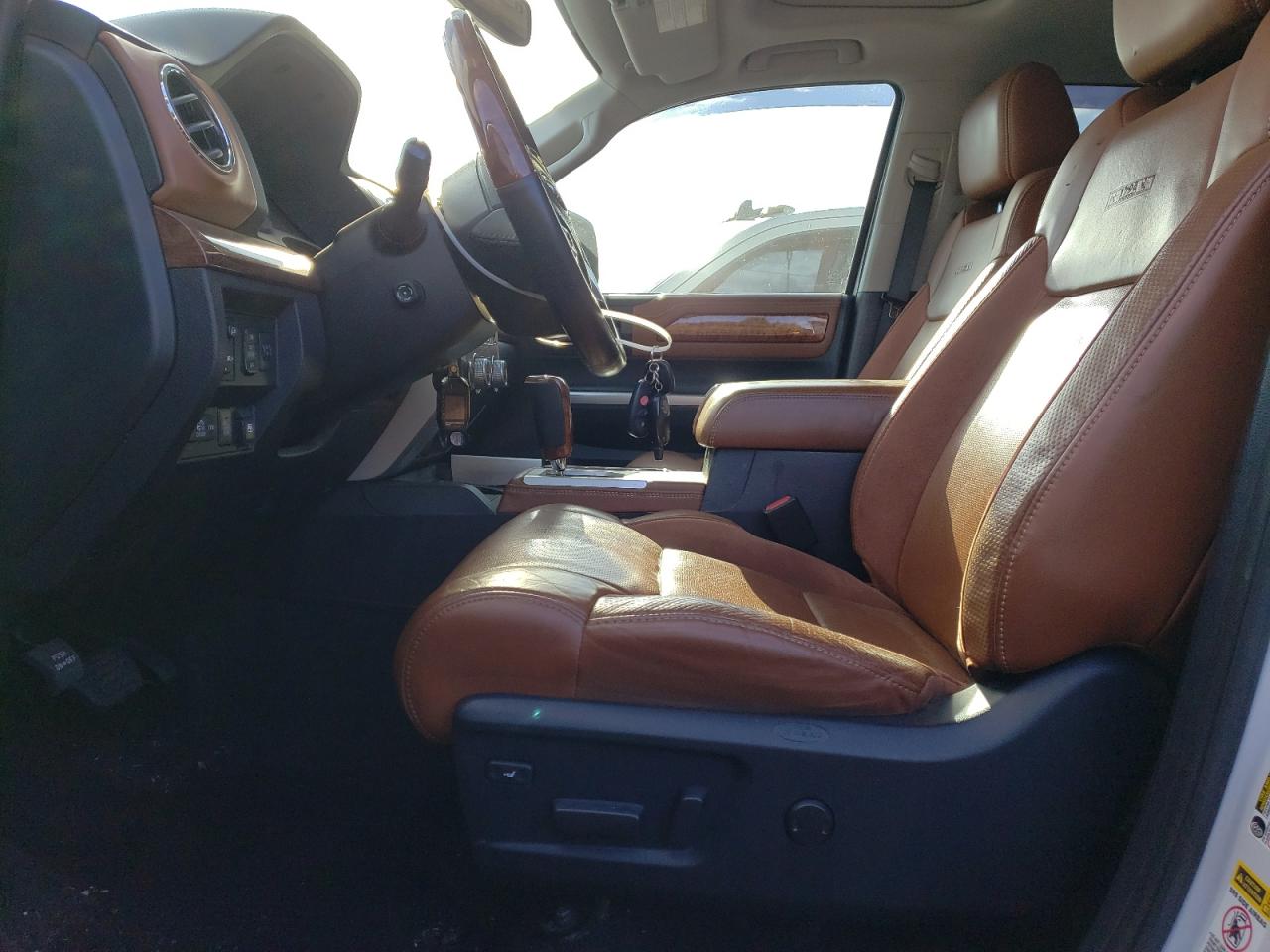 2016 Toyota Tundra Crewmax 1794 VIN: 5TFAY5F13GX511892 Lot: 86345904