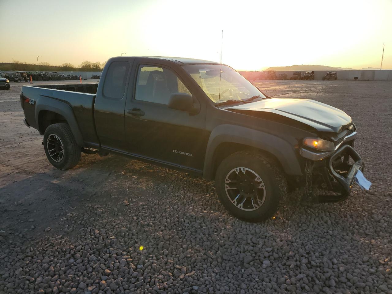 2005 Chevrolet Colorado - Image 4