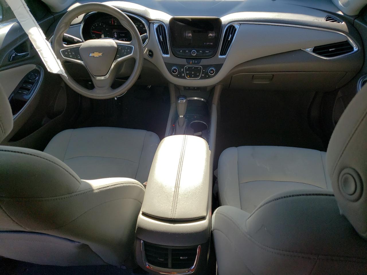 2020 Chevrolet Malibu - Image 8