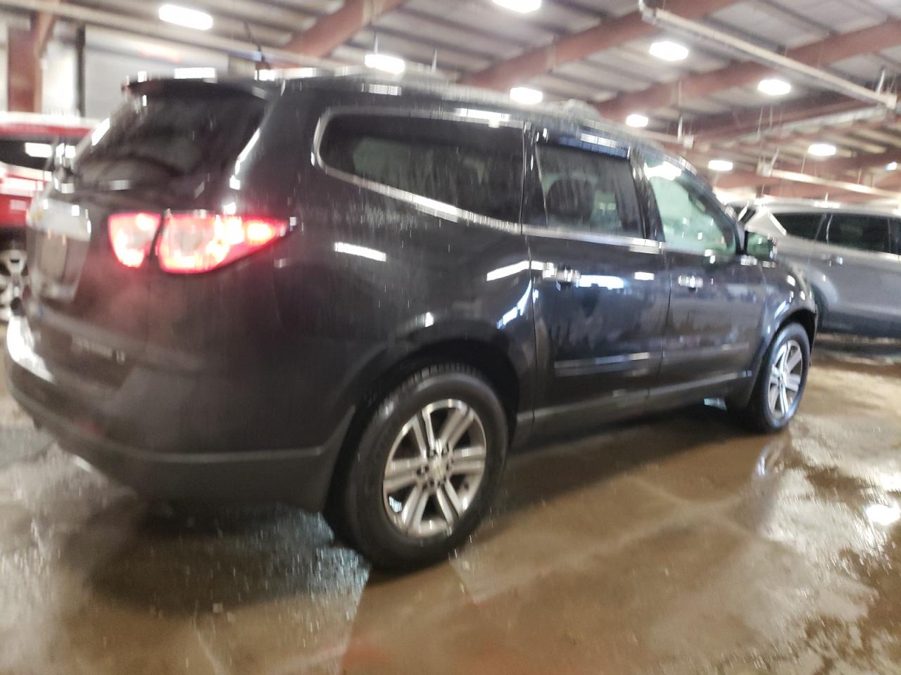 2015 Chevrolet Traverse - Image 3
