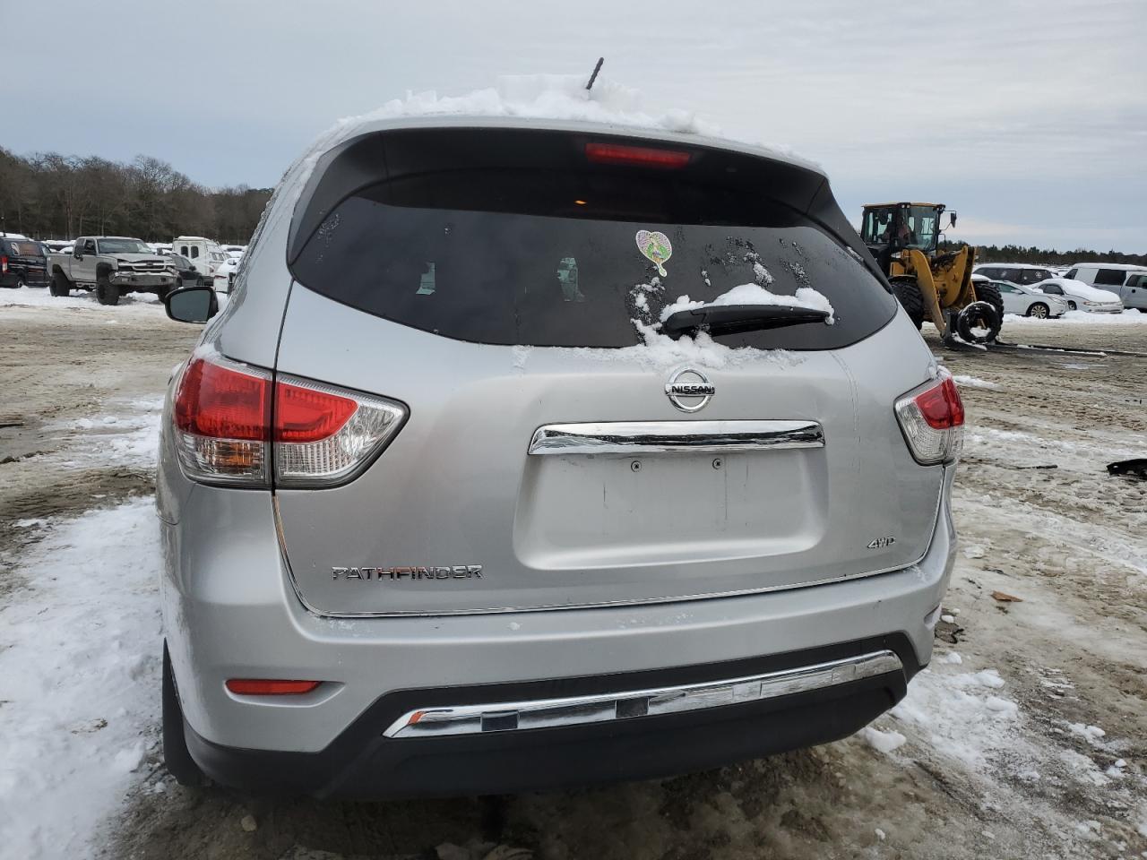 2015 Nissan Pathfinder - Image 6