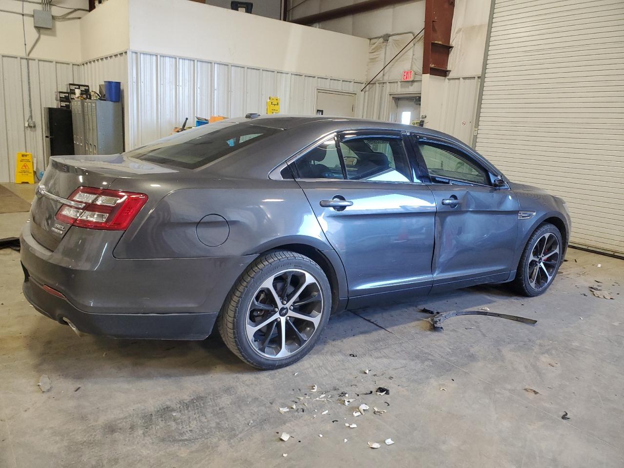 VIN 1FAHP2E83FG163448 2015 FORD TAURUS no.3