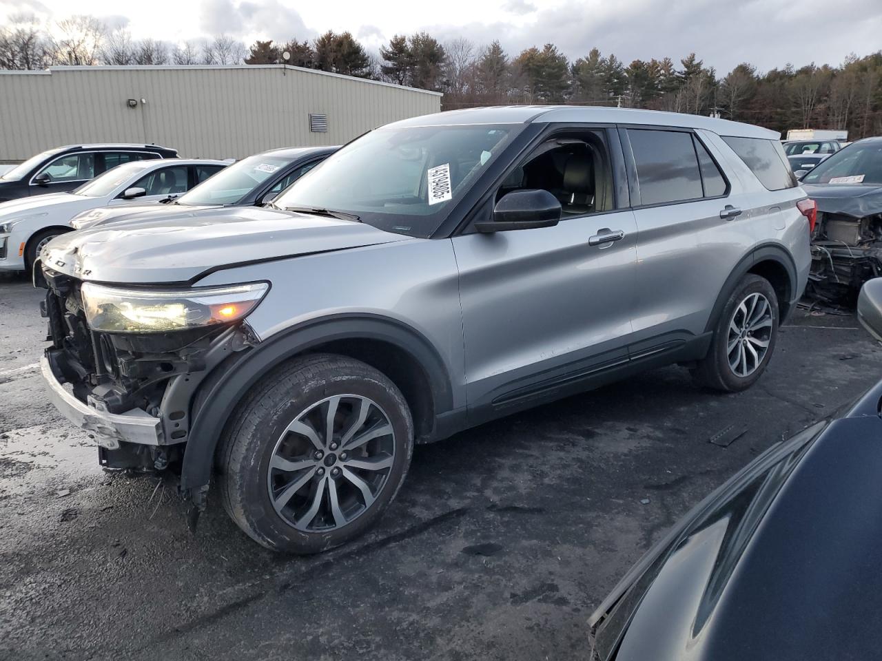 2022 Ford Explorer - Image 1