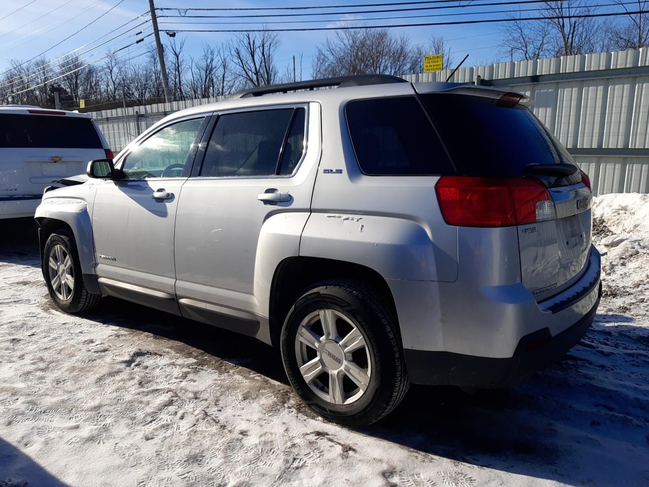 2015 GMC Terrain - Image 2