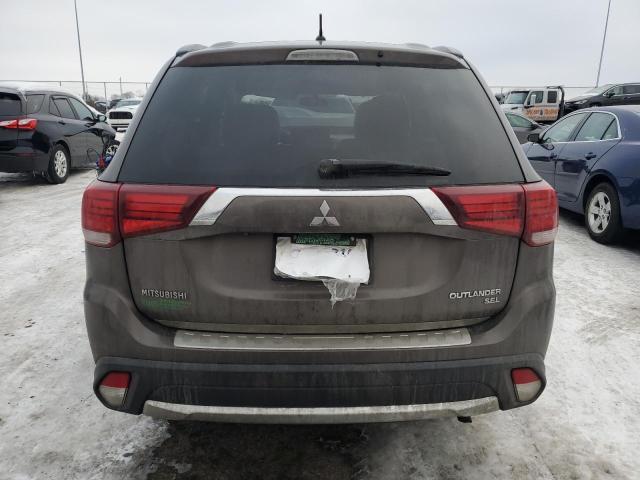  MITSUBISHI OUTLANDER 2016 Серый