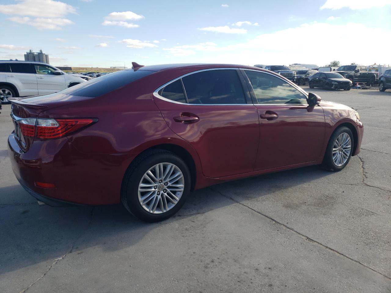 VIN JTHBK1GGXD2016257 2013 LEXUS ES350 no.3