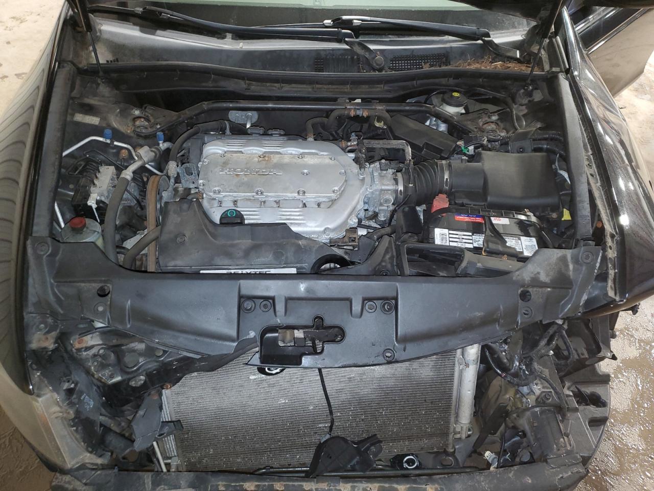 2010 Honda Accord - Image 11