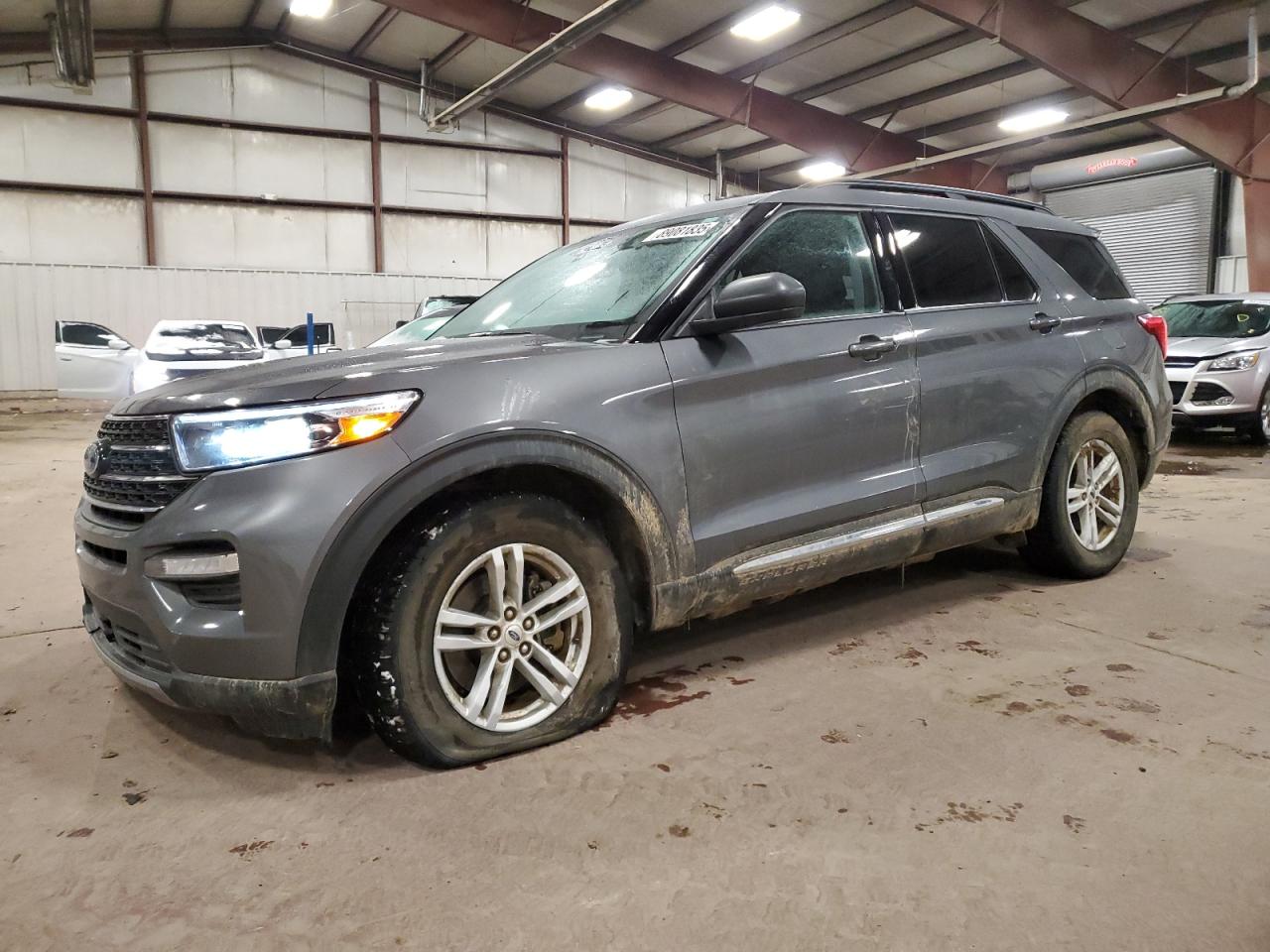 2022 Ford Explorer - Image 1