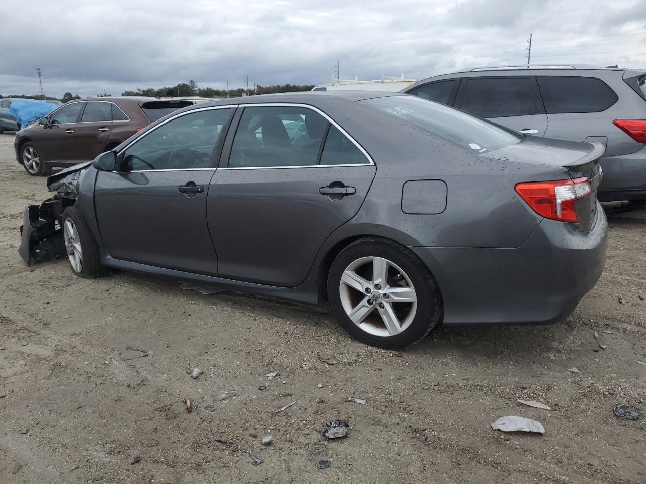 VIN 4T1BF1FK5DU246767 2013 TOYOTA CAMRY no.2