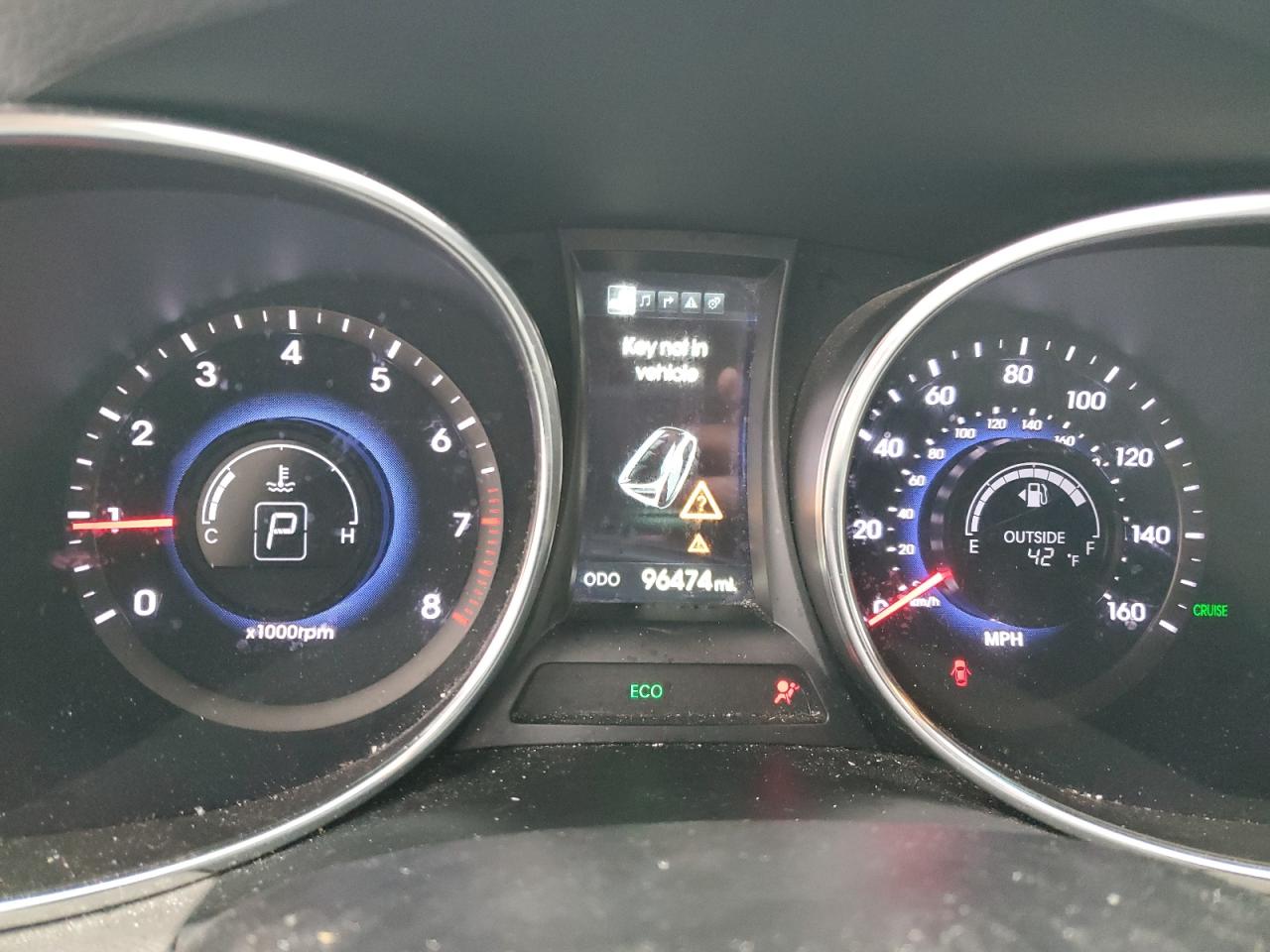 2014 Hyundai Santa Fe - Image 9