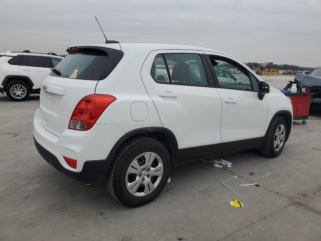 2017 Chevrolet Trax - Image 3