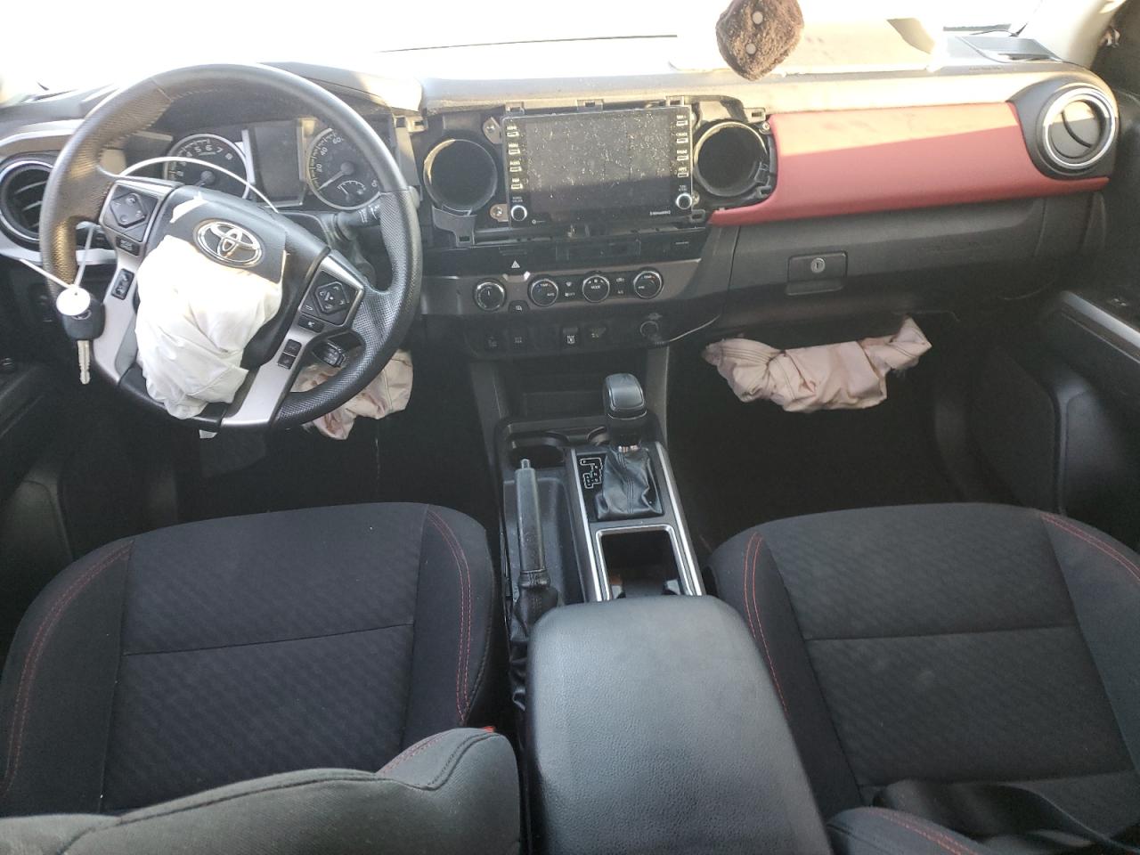 2021 Toyota Tacoma - Image 8
