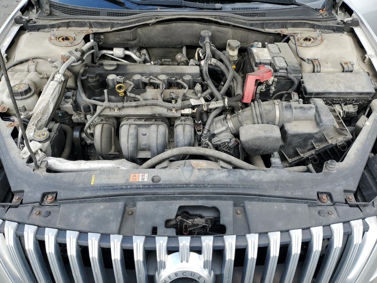 2010 Mercury Milan - Image 11