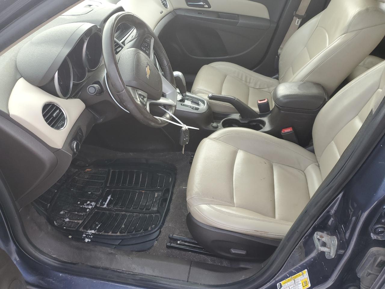 2013 Chevrolet Cruze - Image 7