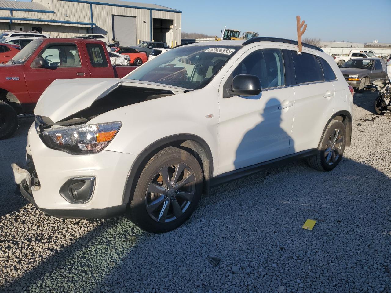 2013 Mitsubishi Outlander - Image 1