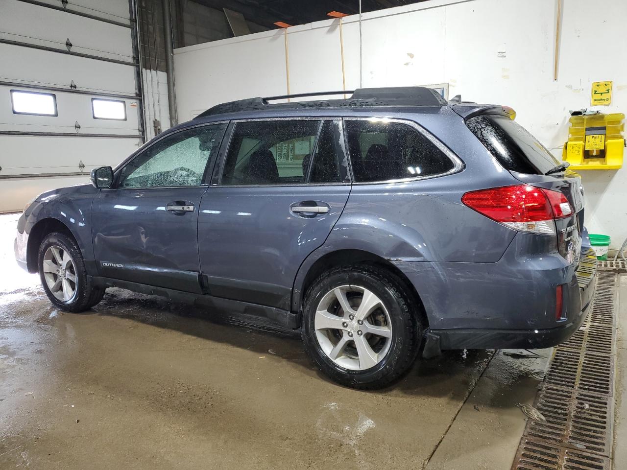 2014 Subaru Outback - Image 2