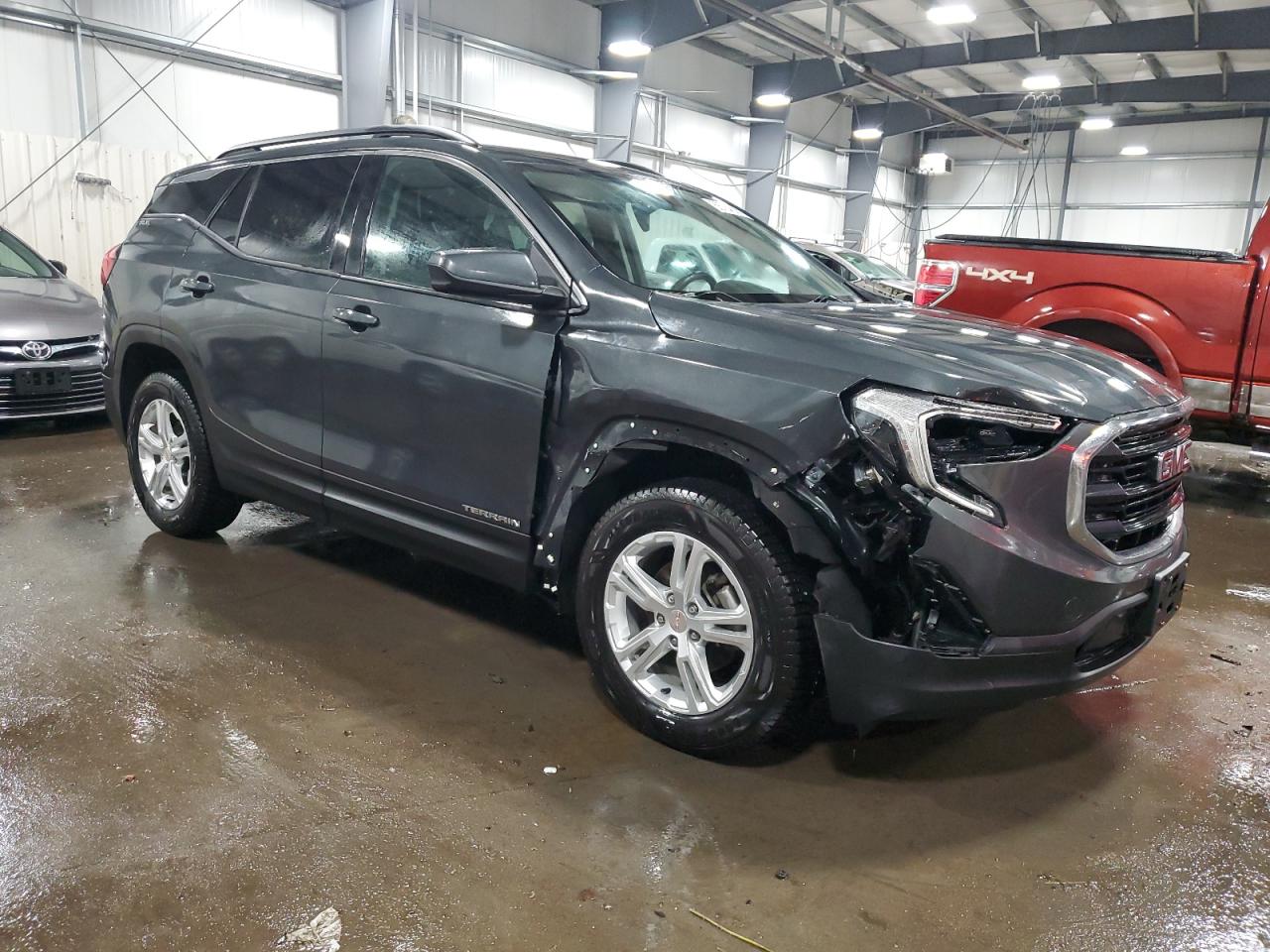 2018 GMC Terrain - Image 4