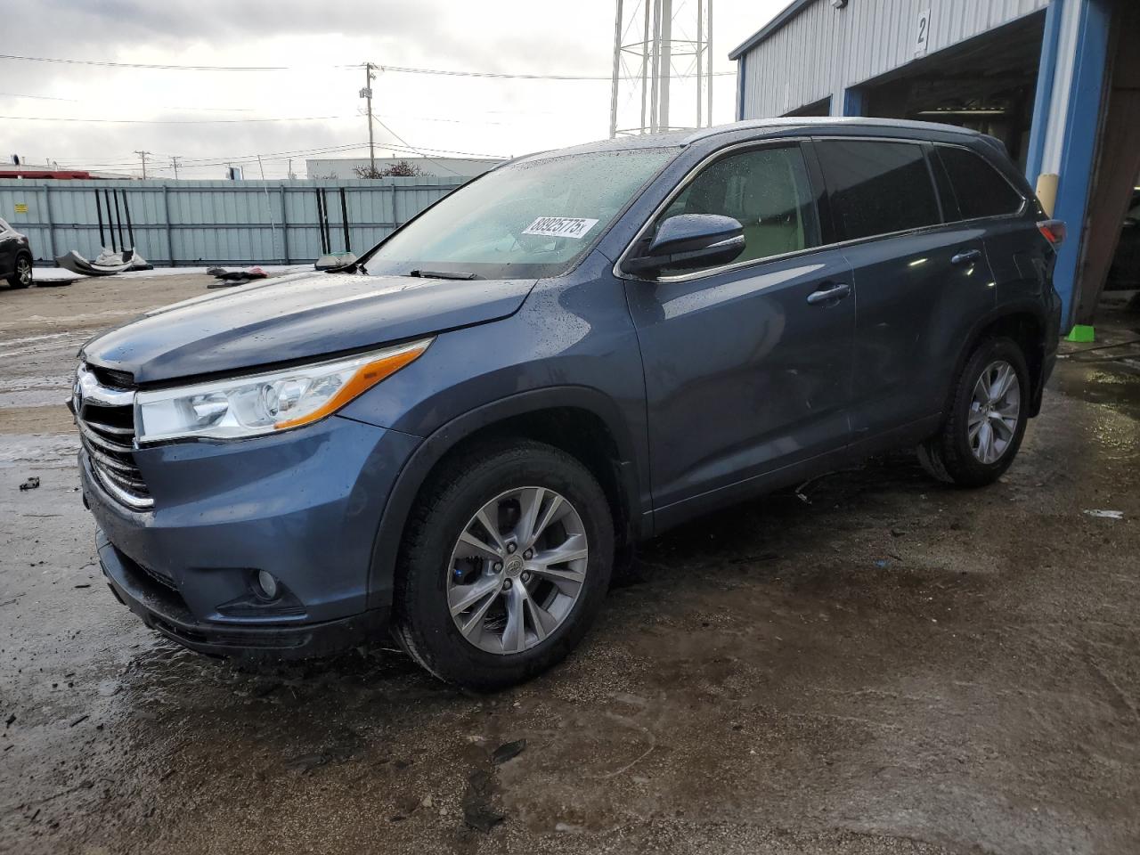 2014 Toyota Highlander - Image 1