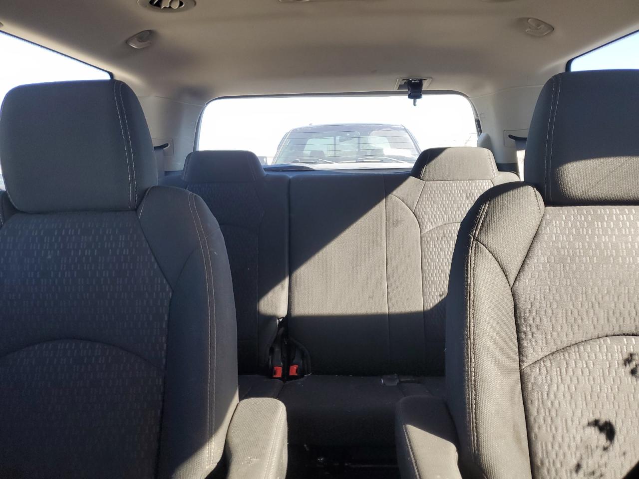 2015 GMC Acadia - Image 10