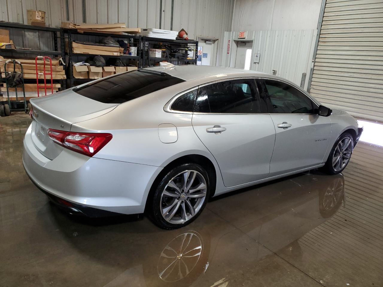 2022 Chevrolet Malibu - Image 3