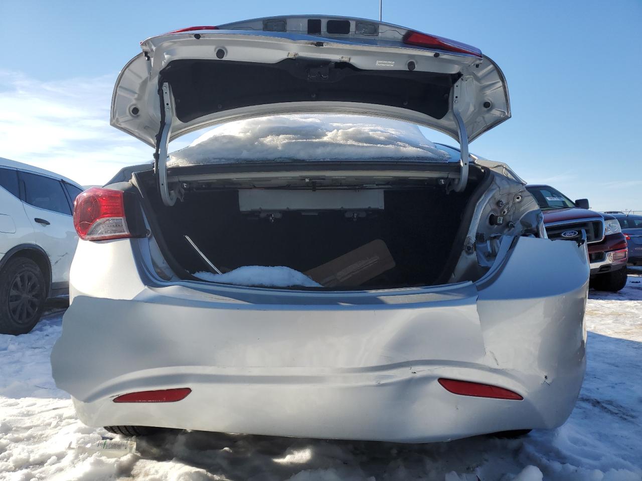 2013 Hyundai Elantra - Image 6