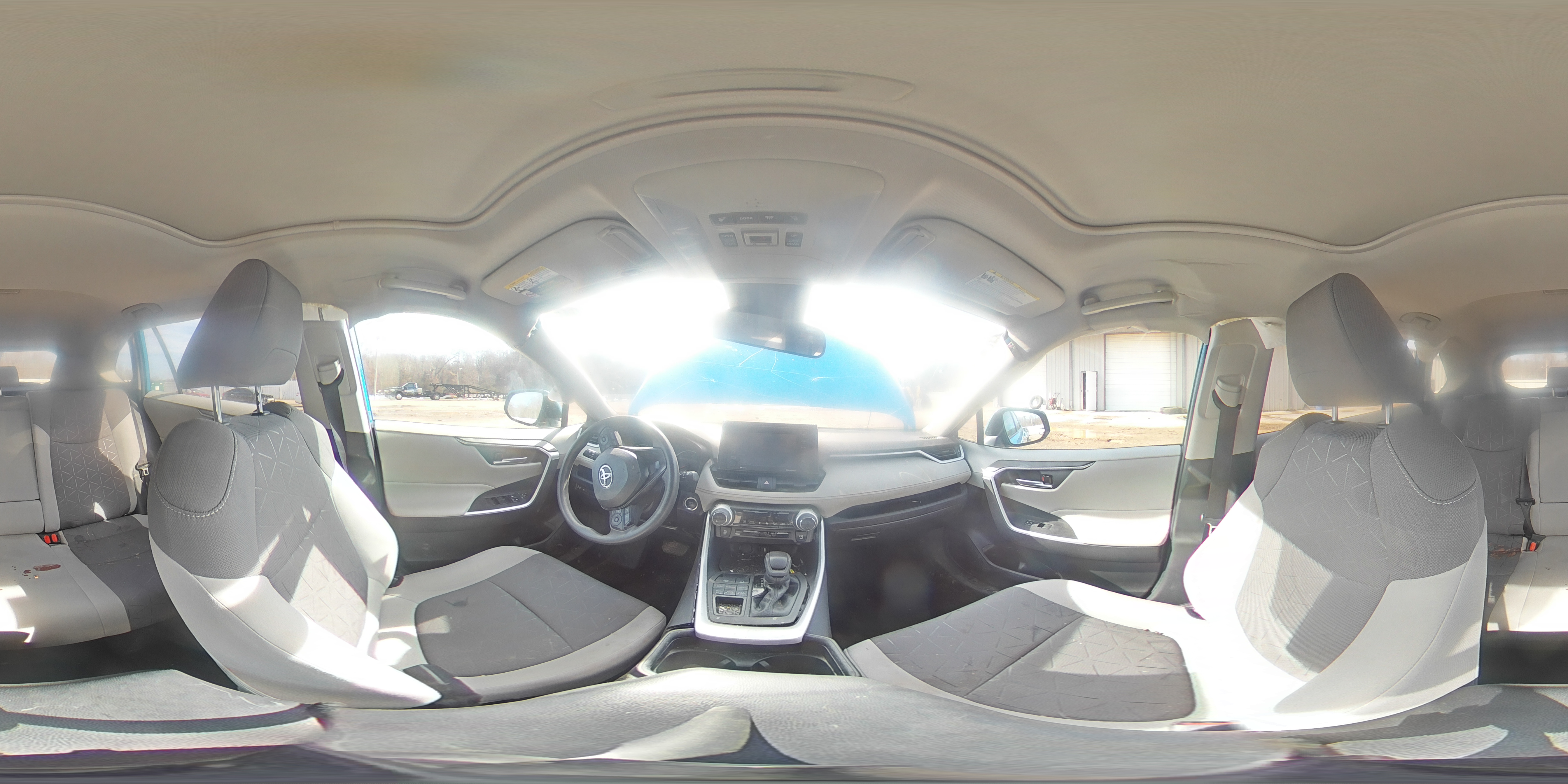 2021 Toyota RAV 4 - Image 13