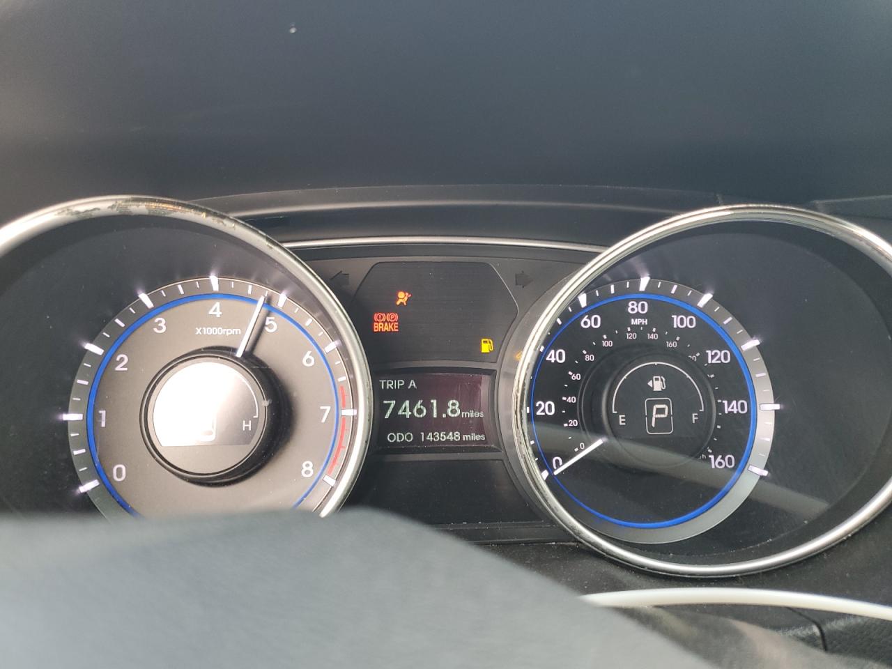 2012 Hyundai Sonata - Image 9