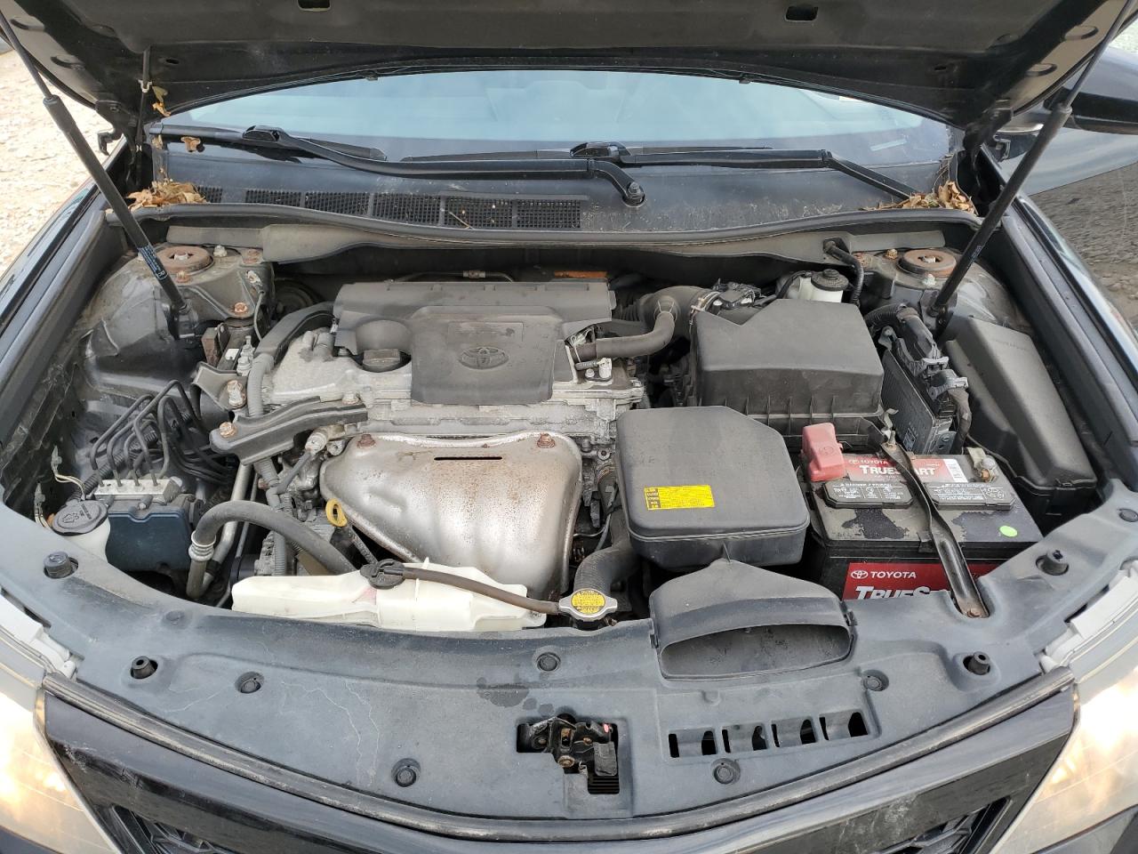 2013 Toyota Camry - Image 11