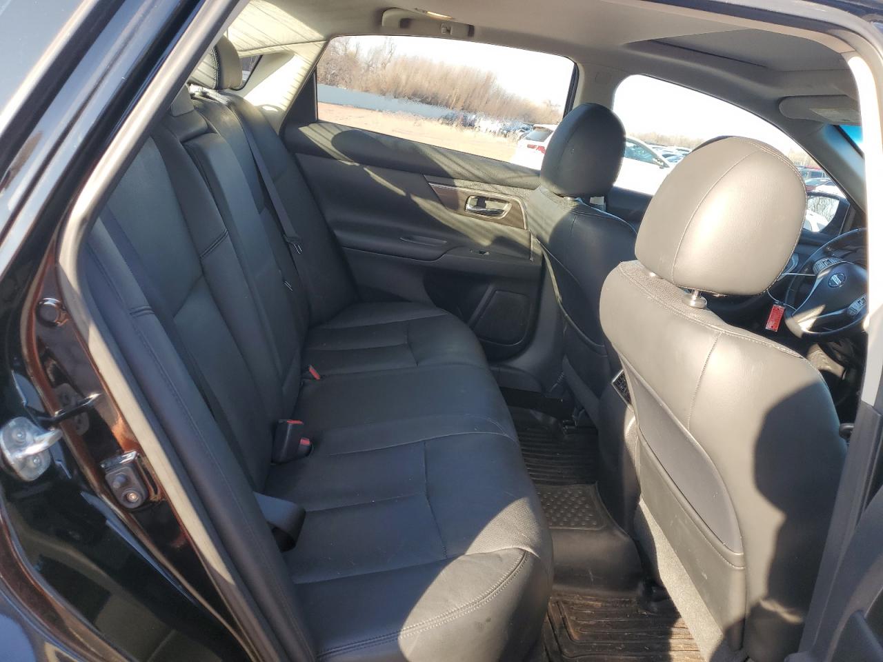 2014 Nissan Altima - Image 10