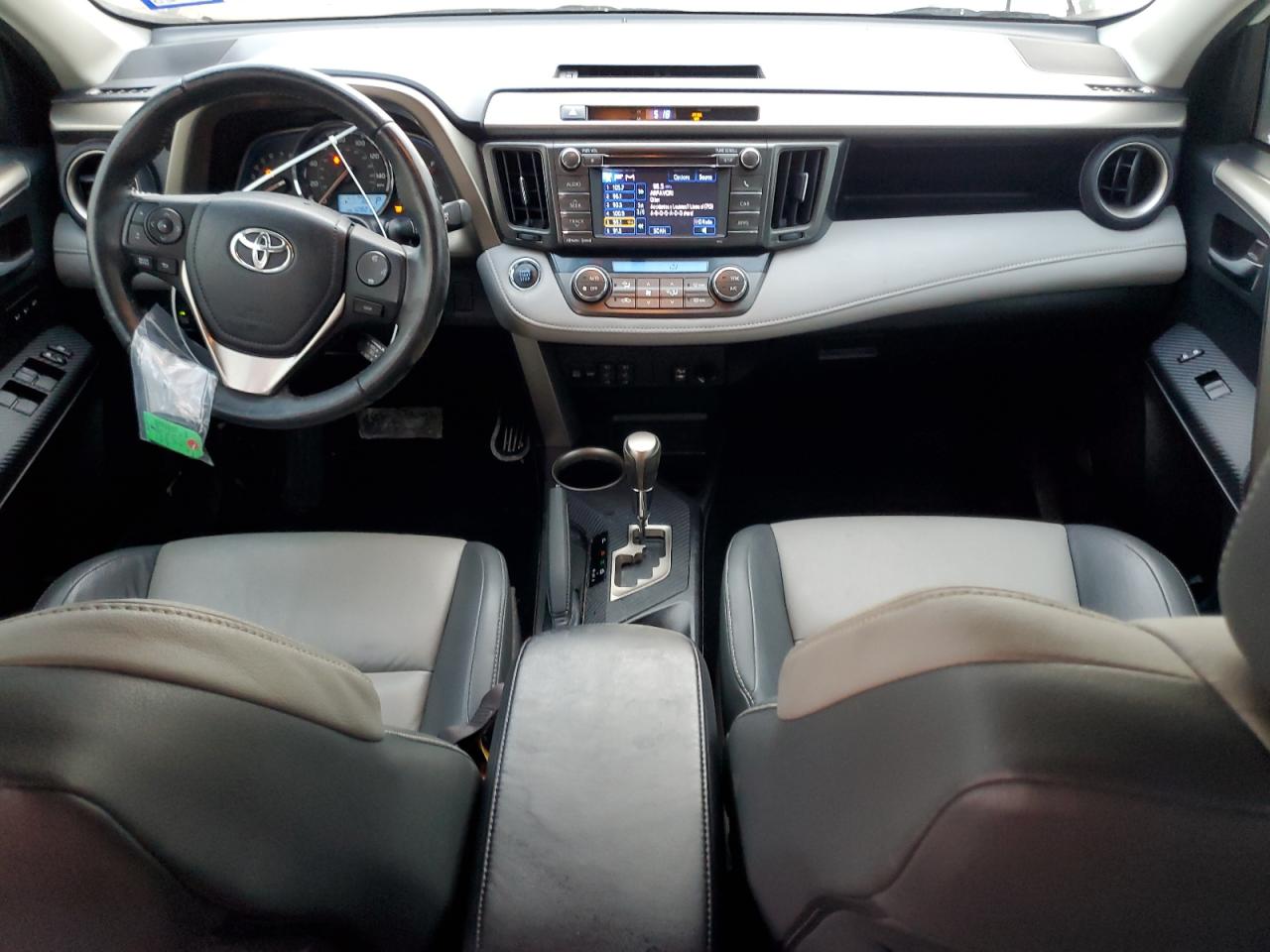 2013 Toyota RAV 4 - Image 8