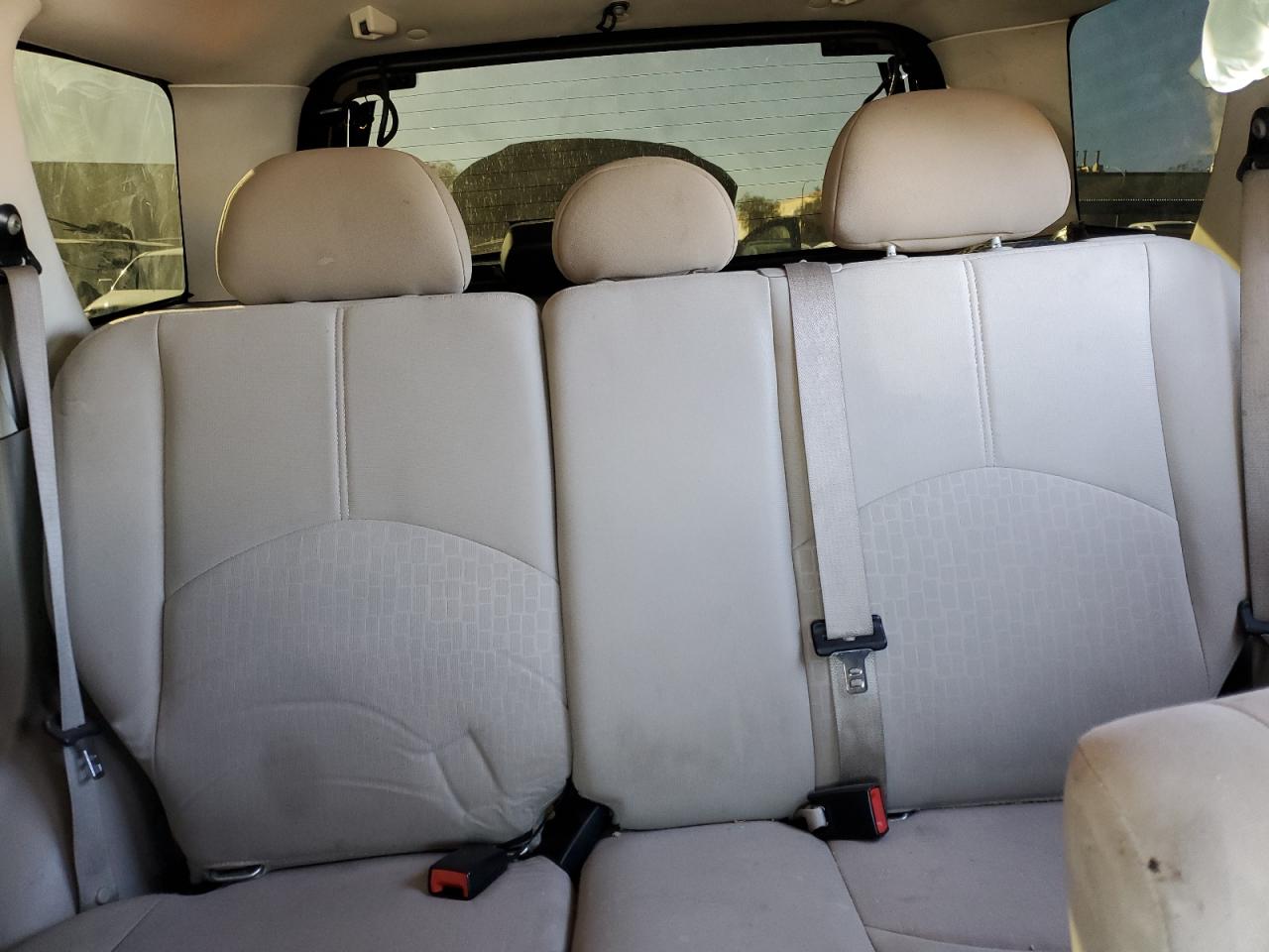 2011 Mercury Mariner - Image 10