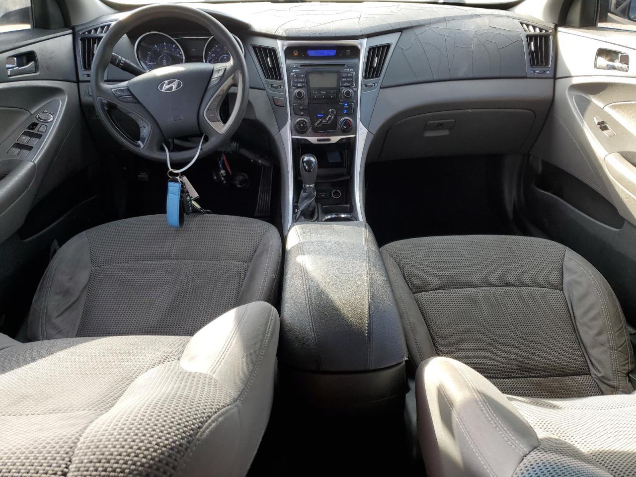 2011 Hyundai Sonata - Image 8