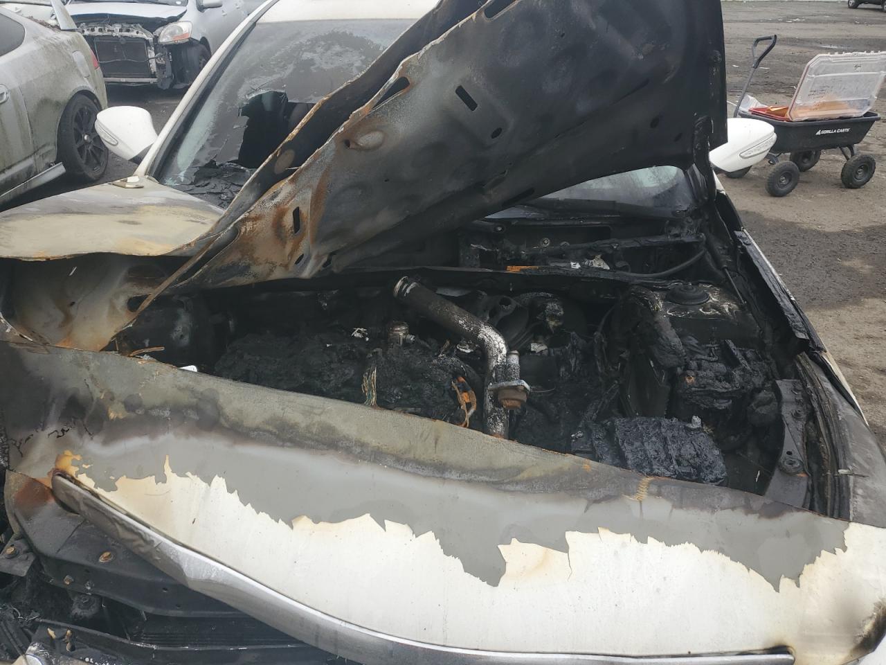 2011 Hyundai Sonata - Image 11