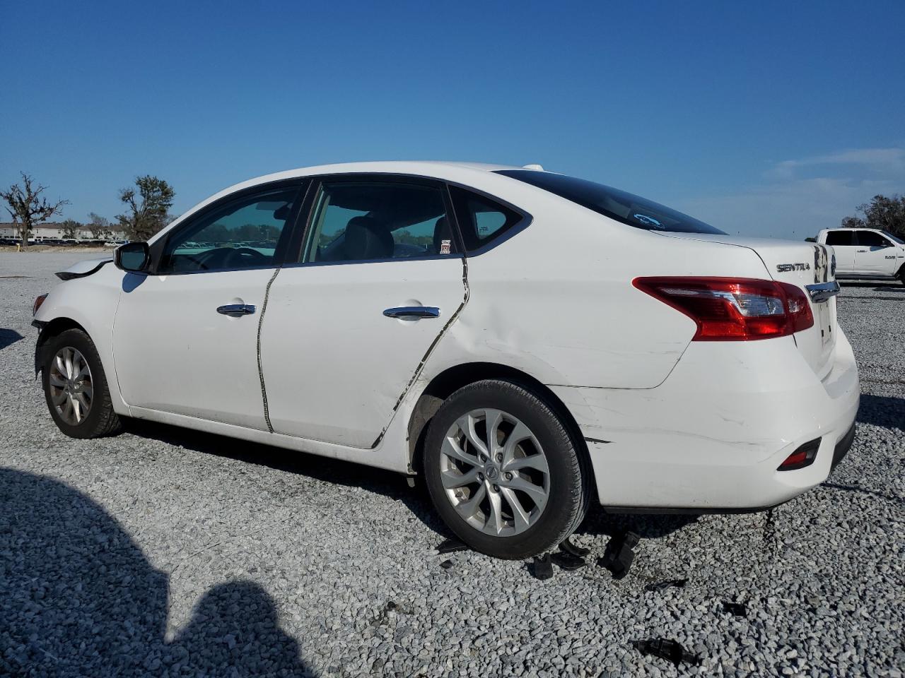 2019 Nissan Sentra - Image 2