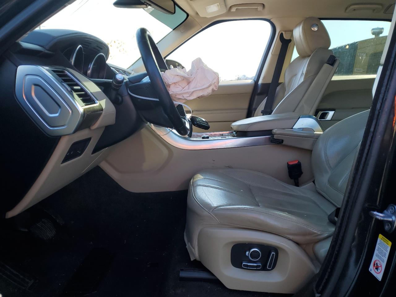 2016 Land Rover Range Rover - Image 7
