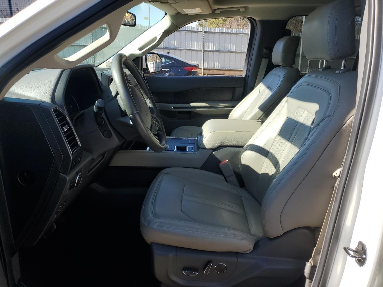 2020 Ford Expedition - Image 7