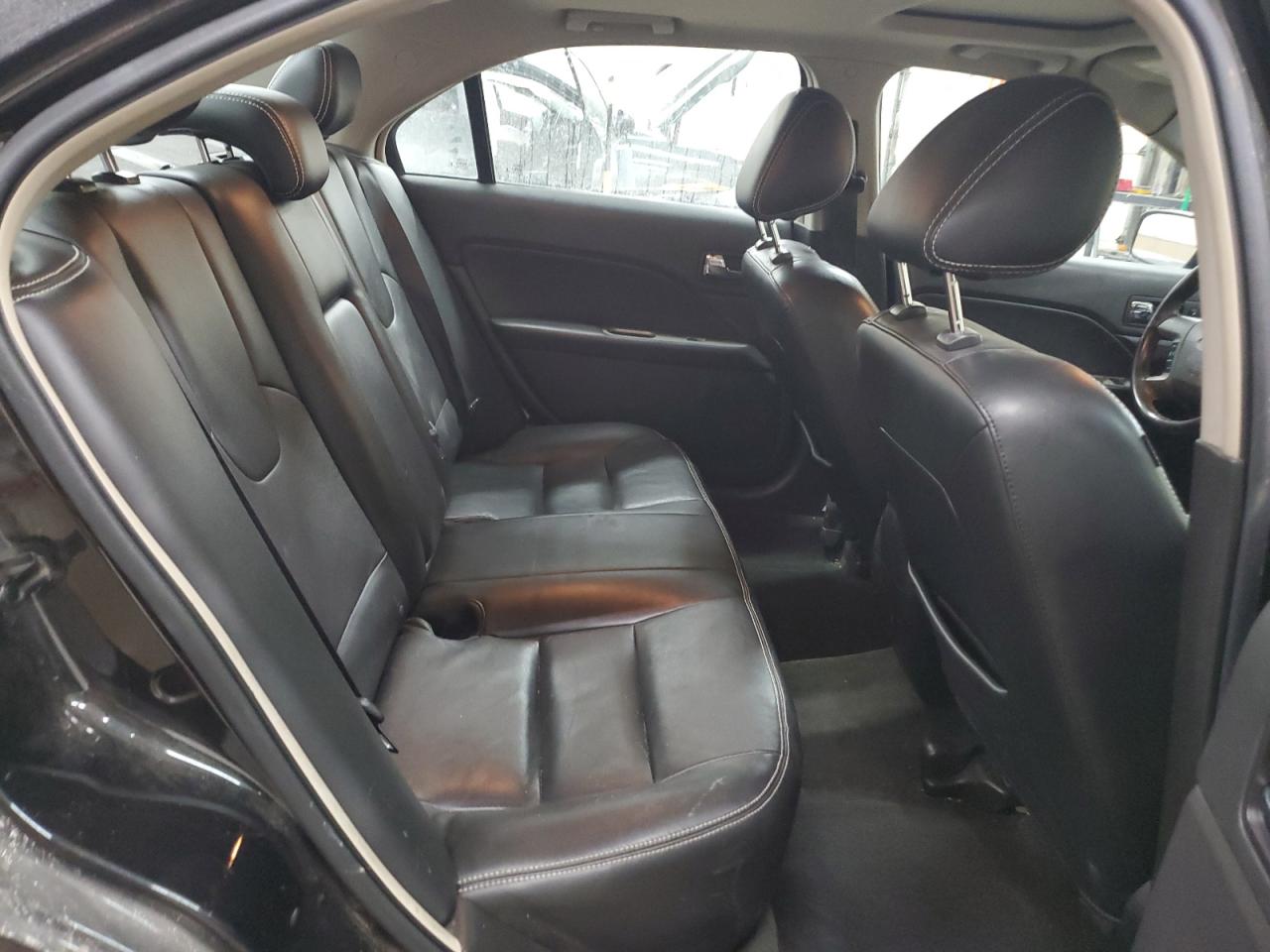 2012 Ford Fusion - Image 10