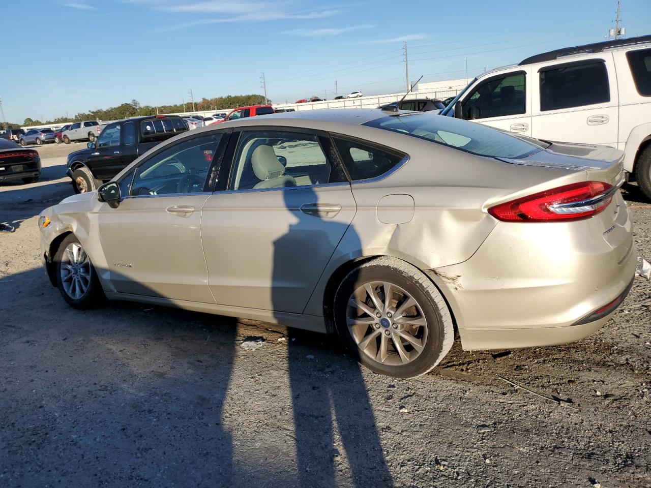 VIN 3FA6P0LU7HR249272 2017 FORD FUSION no.2