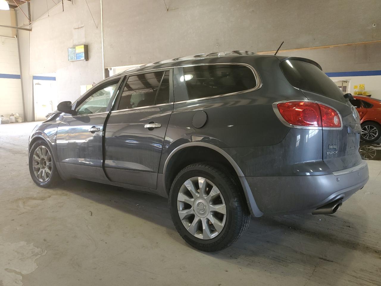 2011 Buick Enclave - Image 2