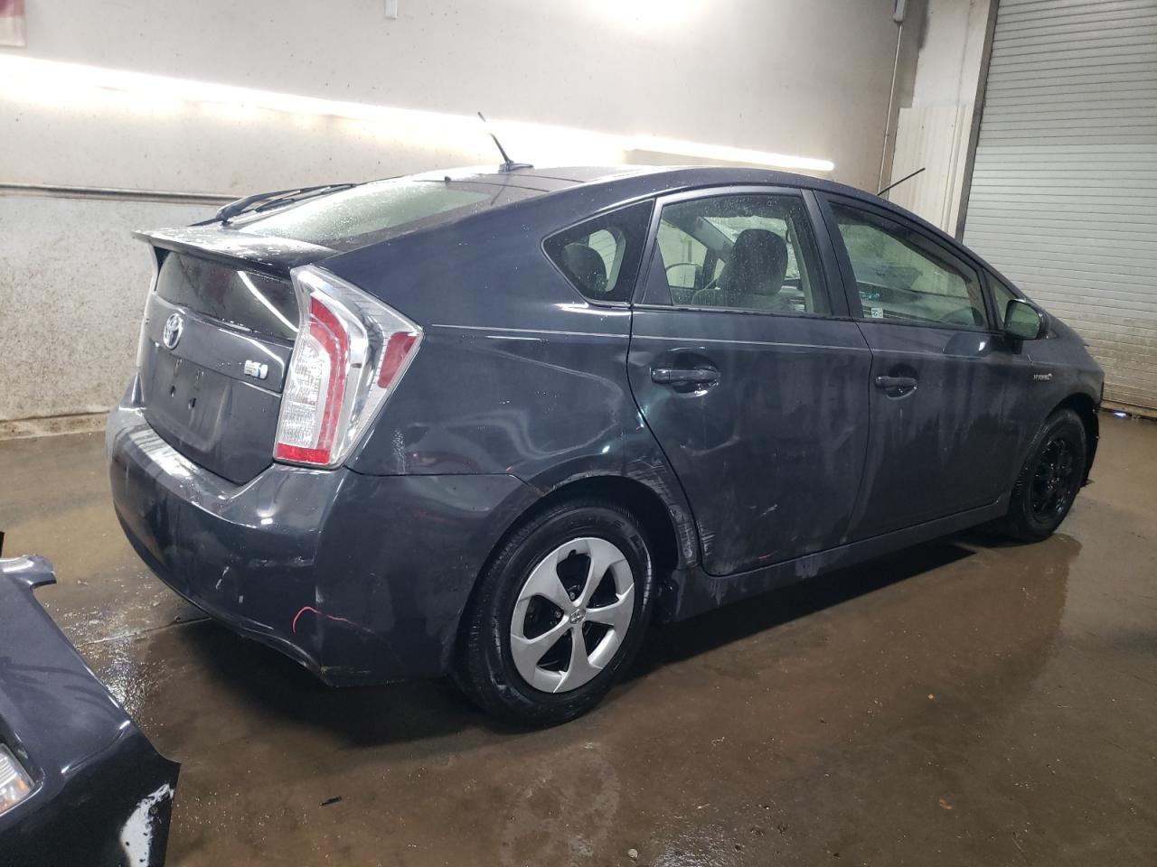 2013 Toyota Prius - Image 3
