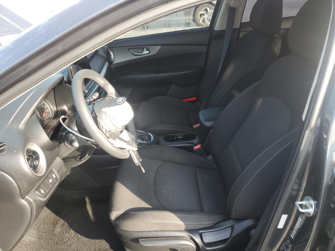2020 Kia Forte - Image 7